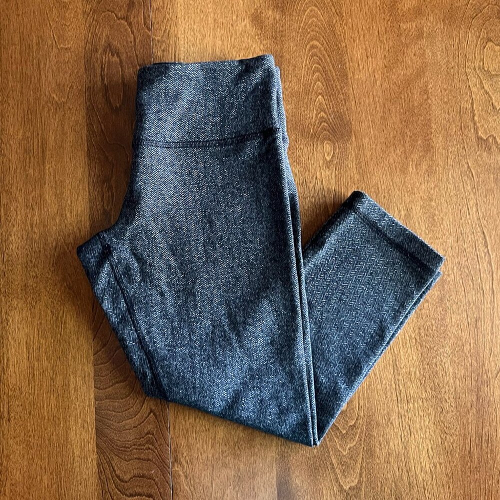 Lululemon herringbone crop leggings 6